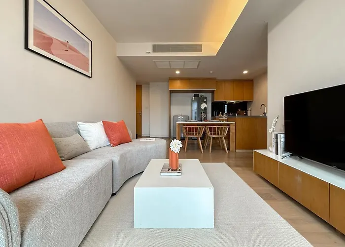 Vakantiehuis Expansive Luxury 2br - Ultra Fast Wifi - Phrom Phong
