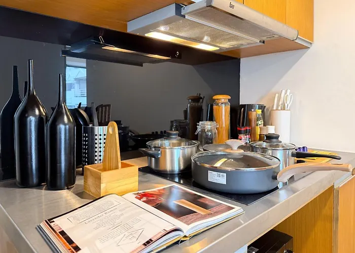 Vakantiehuis Expansive Luxury 2br - Ultra Fast Wifi - Phrom Phong
