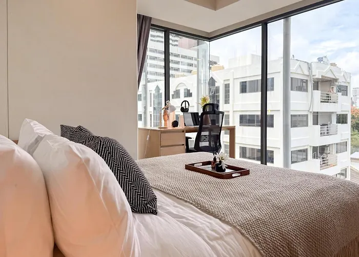 Expansive Luxury 2br - Ultra Fast Wifi - Phrom Phong *