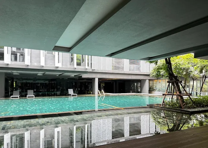 Expansive Luxury 2br - Ultra Fast Wifi - Phrom Phong Vakantiehuis Bangkok